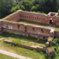 Beleuchtung der Dybów-Burg